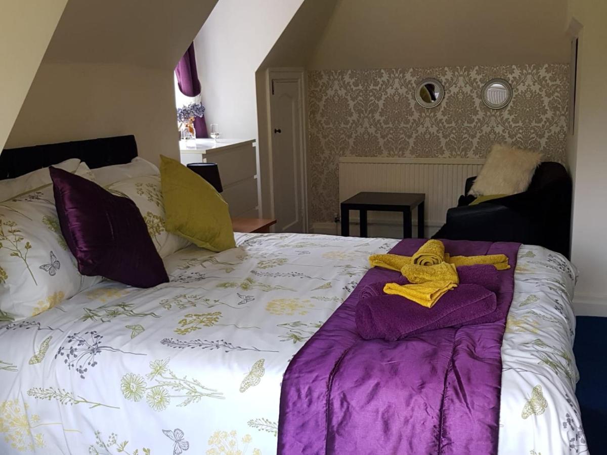 Appartement Peaceful Retreat Hideaway Surrey à Esher Extérieur photo